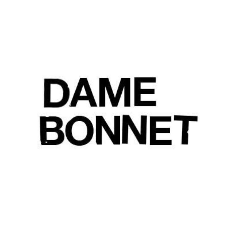 Dame Bonnet