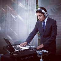 DJ Carlos Peña