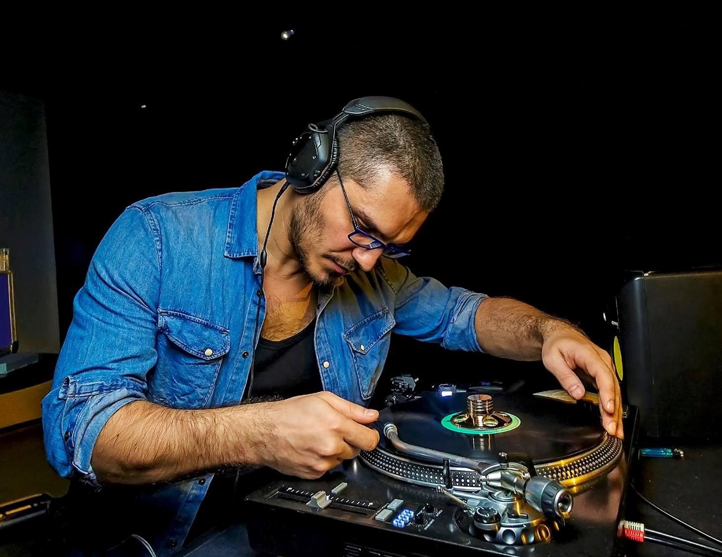 DJ Deniz Seven