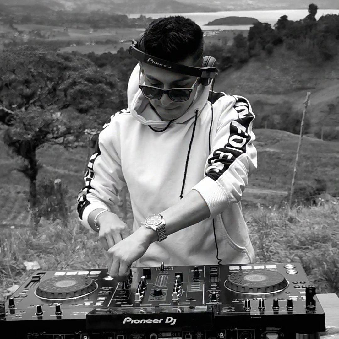 DJ Jac Alvarez